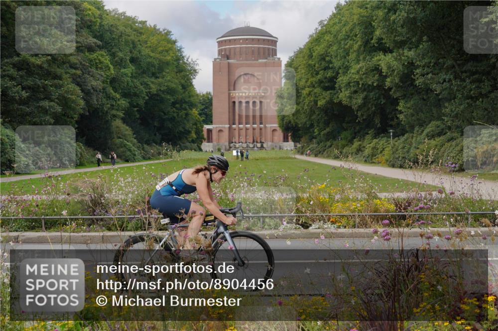 14.09.2025 - Stadtparktriathlon Michael Burmester http://msf.ph/oto/8904456 14.09.2025 11:24:19 Radfahren 894, 968, 980 meine-sportfotos.de