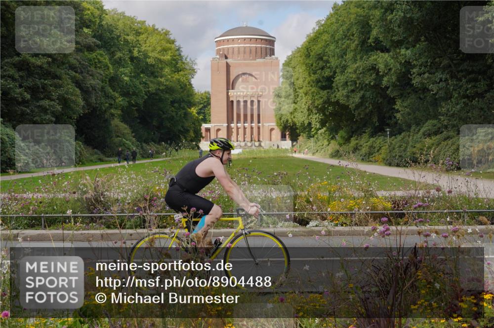 14.09.2025 - Stadtparktriathlon Michael Burmester http://msf.ph/oto/8904488 14.09.2025 11:26:49 Radfahren 868, 898, 905, 914, 932, 969, 985 meine-sportfotos.de