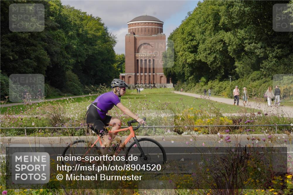 14.09.2025 - Stadtparktriathlon Michael Burmester http://msf.ph/oto/8904520 14.09.2025 11:28:48 Radfahren 871, 938, 973, 982, 984, 989, 1018, 1019 meine-sportfotos.de