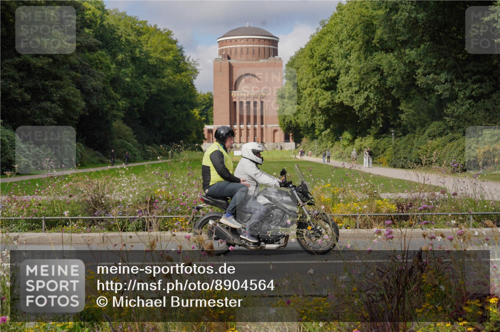 14.09.2025 - Stadtparktriathlon Michael Burmester http://msf.ph/oto/8904564 14.09.2025 11:31:39 Radfahren 876, 893, 895, 940, 958 meine-sportfotos.de