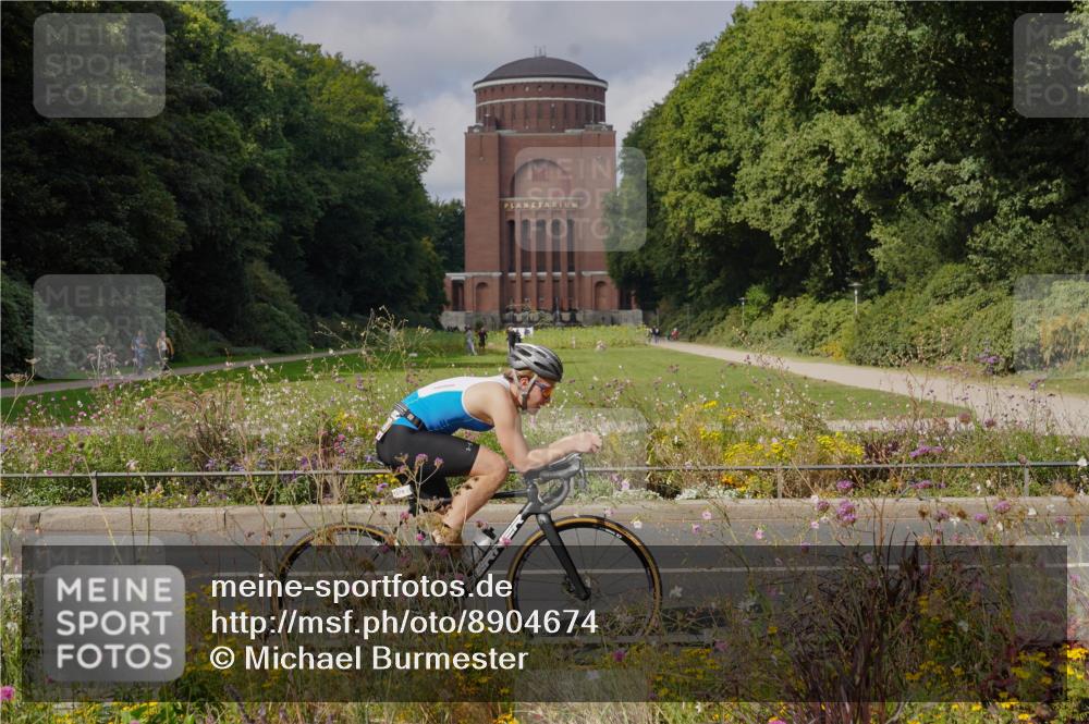 14.09.2025 - Stadtparktriathlon Michael Burmester http://msf.ph/oto/8904674 14.09.2025 11:38:36 Radfahren 828, 943, 955, 1046, 1078 meine-sportfotos.de
