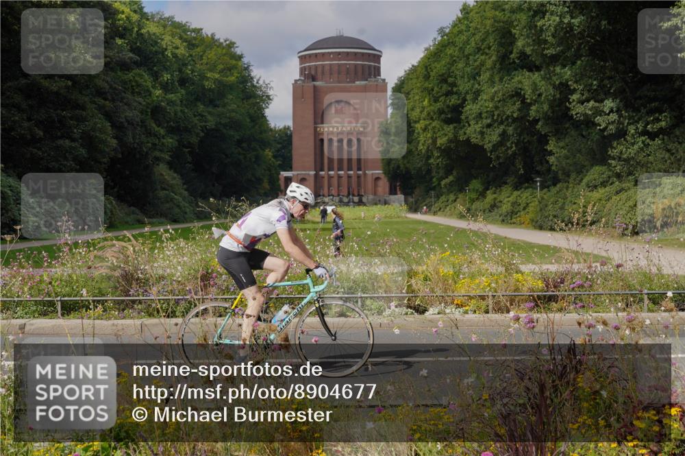 14.09.2025 - Stadtparktriathlon Michael Burmester http://msf.ph/oto/8904677 14.09.2025 11:38:53 Radfahren 855, 998, 1019, 1025, 1047, 1099 meine-sportfotos.de