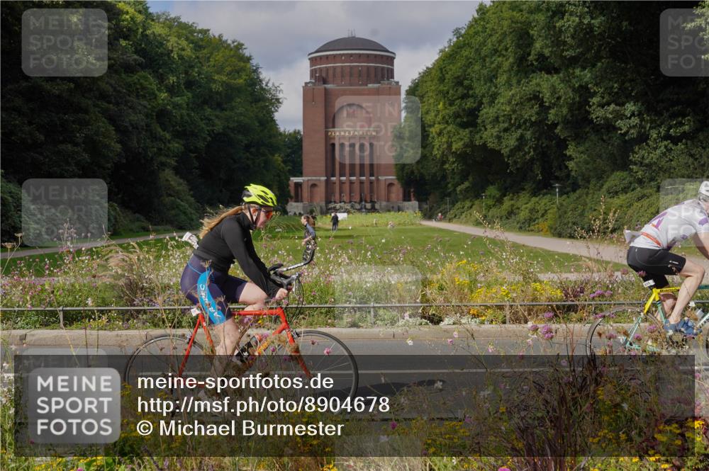 14.09.2025 - Stadtparktriathlon Michael Burmester http://msf.ph/oto/8904678 14.09.2025 11:38:53 Radfahren 855, 998, 1019, 1025, 1047, 1099 meine-sportfotos.de