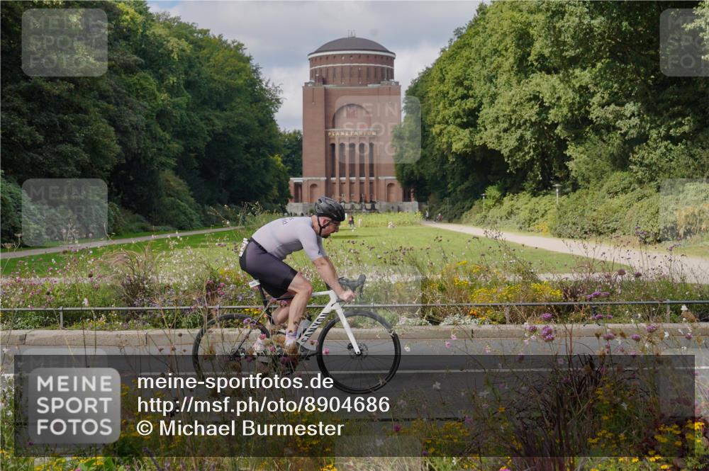 14.09.2025 - Stadtparktriathlon Michael Burmester http://msf.ph/oto/8904686 14.09.2025 11:39:12 Radfahren 949, 952, 1014, 1062, 1091 meine-sportfotos.de