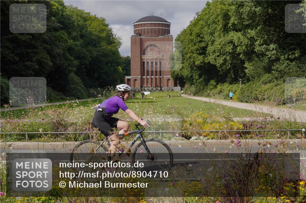 14.09.2025 - Stadtparktriathlon Michael Burmester http://msf.ph/oto/8904710 14.09.2025 11:40:19 Radfahren 968, 972, 1001, 1002, 1049, 1069 meine-sportfotos.de