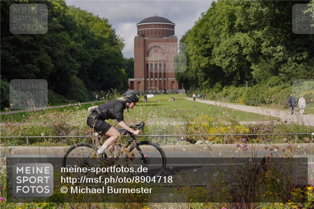 14.09.2025 - Stadtparktriathlon Michael Burmester http://msf.ph/oto/8904718 14.09.2025 11:40:45 Radfahren 857, 948, 966, 967, 978, 1006, 1036, 1089, 1116 meine-sportfotos.de