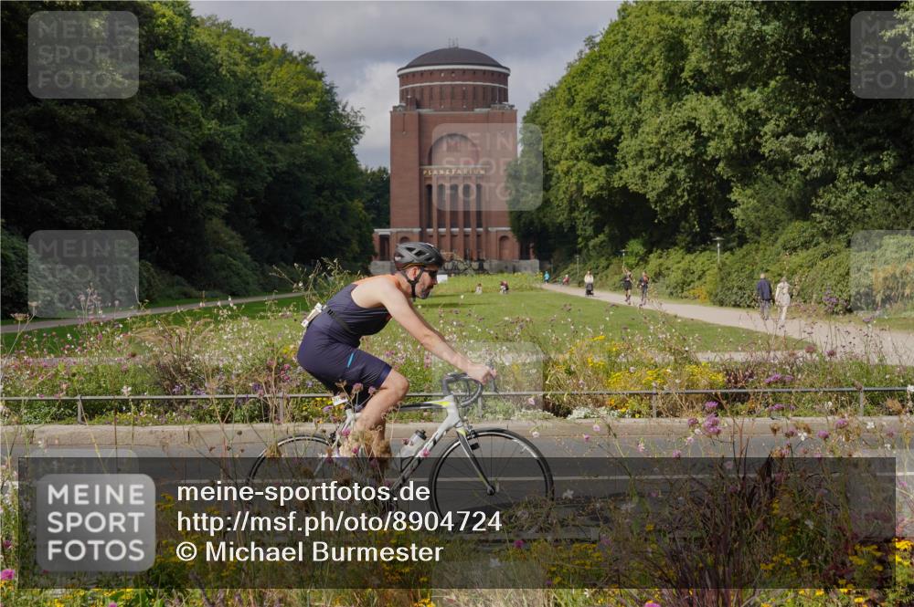 14.09.2025 - Stadtparktriathlon Michael Burmester http://msf.ph/oto/8904724 14.09.2025 11:40:58 Radfahren 958, 992, 1006, 1071, 1098 meine-sportfotos.de