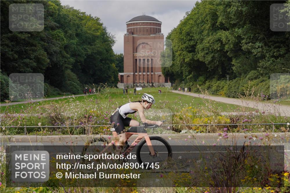 14.09.2025 - Stadtparktriathlon Michael Burmester http://msf.ph/oto/8904745 14.09.2025 11:42:25 Radfahren 934, 935, 962, 969, 979, 1011, 1012, 1023, 1066, 1084 meine-sportfotos.de