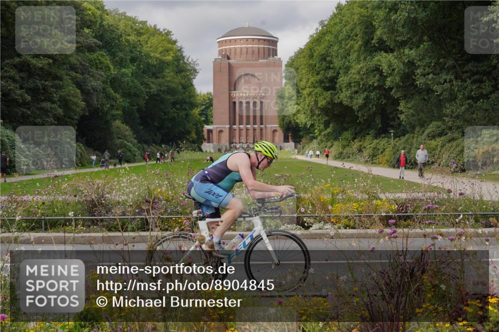 14.09.2025 - Stadtparktriathlon Michael Burmester http://msf.ph/oto/8904845 14.09.2025 11:47:11 Radfahren 937, 940, 998, 1016, 1060, 1073, 1091 meine-sportfotos.de