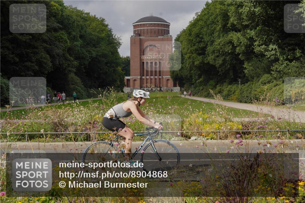 14.09.2025 - Stadtparktriathlon Michael Burmester http://msf.ph/oto/8904868 14.09.2025 11:48:31 Radfahren 964, 967, 1053 meine-sportfotos.de