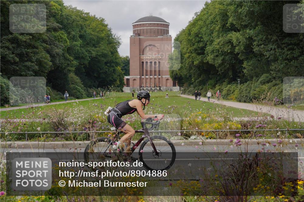 14.09.2025 - Stadtparktriathlon Michael Burmester http://msf.ph/oto/8904886 14.09.2025 11:49:30 Radfahren 930, 948, 972, 1023, 1050 meine-sportfotos.de