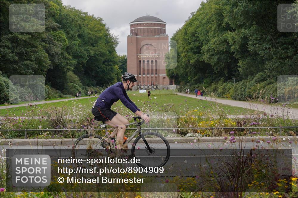 14.09.2025 - Stadtparktriathlon Michael Burmester http://msf.ph/oto/8904909 14.09.2025 11:50:53 Radfahren 936, 980, 1026, 1027, 1029, 1059, 1112 meine-sportfotos.de