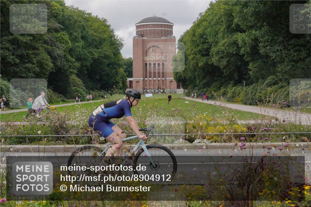 14.09.2025 - Stadtparktriathlon Michael Burmester http://msf.ph/oto/8904912 14.09.2025 11:50:59 Radfahren 926, 936, 980, 1000, 1026, 1027, 1059, 1112 meine-sportfotos.de