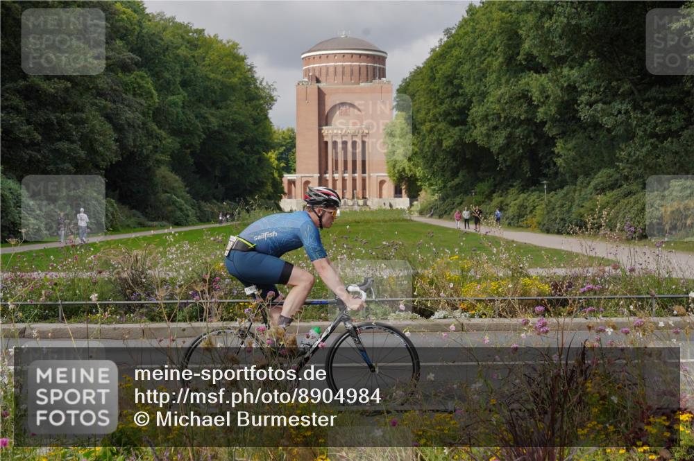 14.09.2025 - Stadtparktriathlon Michael Burmester http://msf.ph/oto/8904984 14.09.2025 11:54:32 Radfahren 1065, 1120, 1188 meine-sportfotos.de