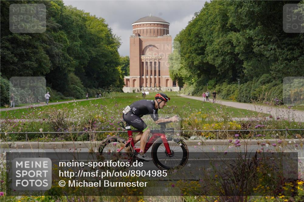 14.09.2025 - Stadtparktriathlon Michael Burmester http://msf.ph/oto/8904985 14.09.2025 11:54:37 Radfahren 1041, 1065, 1120, 1188 meine-sportfotos.de