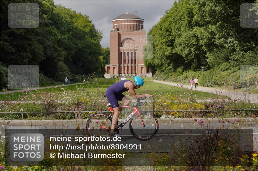 14.09.2025 - Stadtparktriathlon Michael Burmester http://msf.ph/oto/8904991 14.09.2025 11:55:00 Radfahren 939, 1035, 1073, 1095, 1162 meine-sportfotos.de
