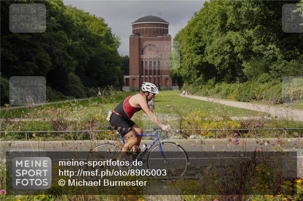 14.09.2025 - Stadtparktriathlon Michael Burmester http://msf.ph/oto/8905003 14.09.2025 11:55:46 Radfahren 955, 1056, 1092, 1164, 1173, 1174, 1194 meine-sportfotos.de