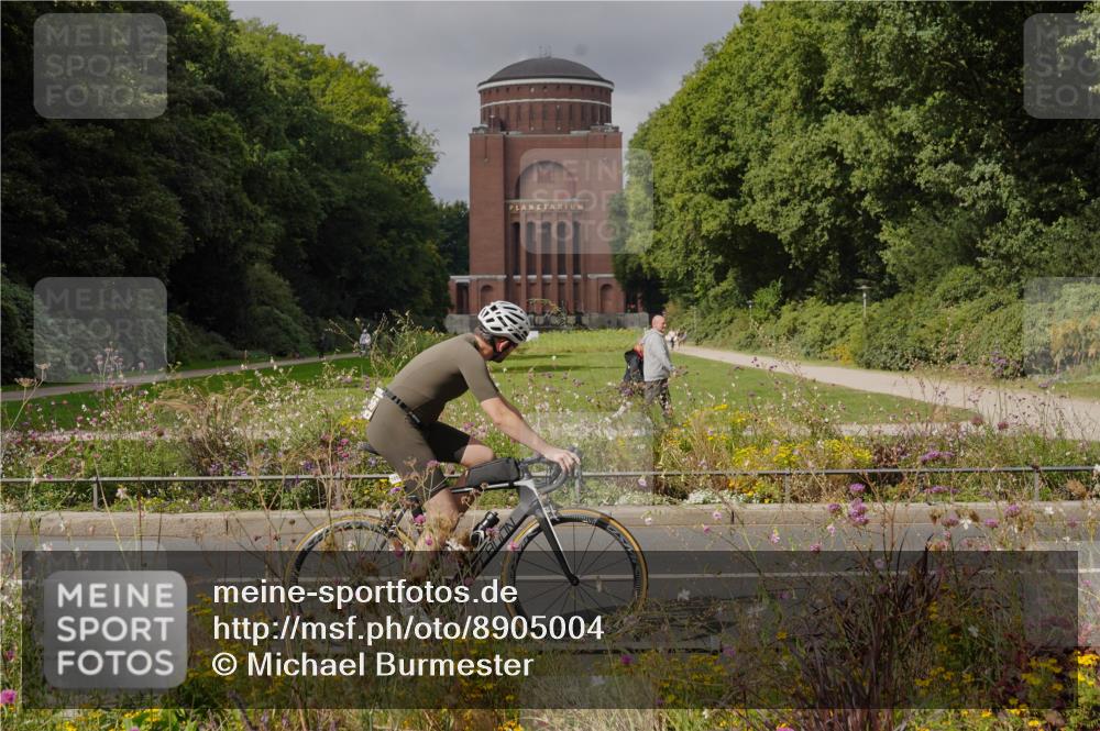 14.09.2025 - Stadtparktriathlon Michael Burmester http://msf.ph/oto/8905004 14.09.2025 11:55:48 Radfahren 984, 998, 1056, 1164, 1173, 1174, 1194 meine-sportfotos.de