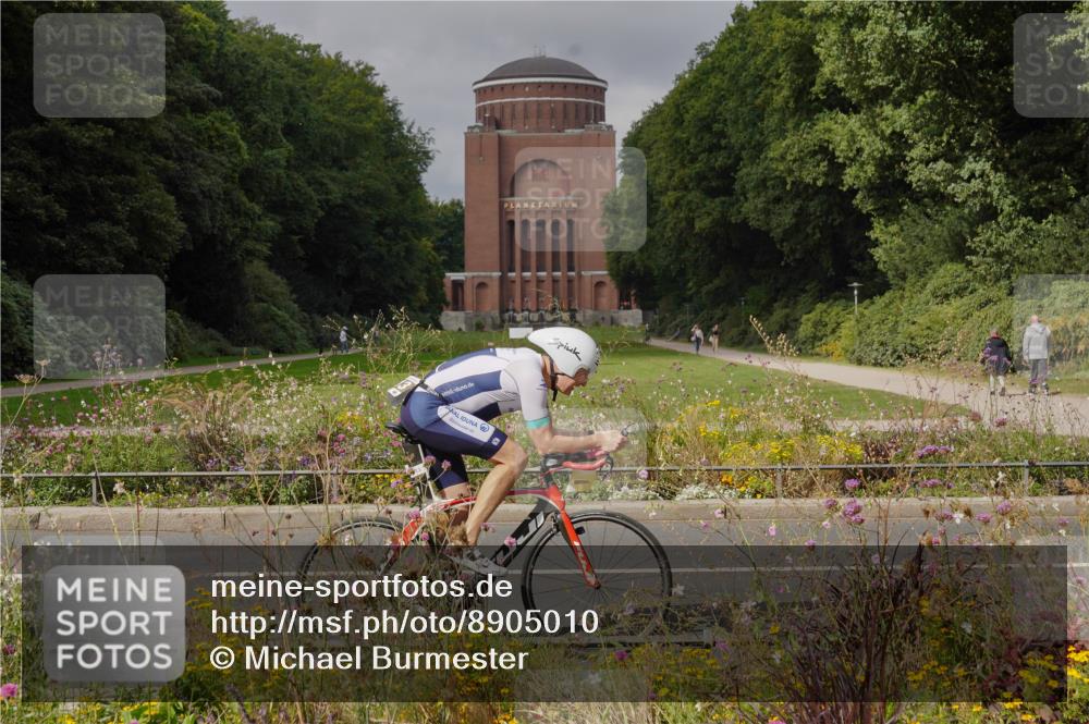 14.09.2025 - Stadtparktriathlon Michael Burmester http://msf.ph/oto/8905010 14.09.2025 11:56:07 Radfahren 937, 1014, 1022, 1082, 1113, 1214 meine-sportfotos.de