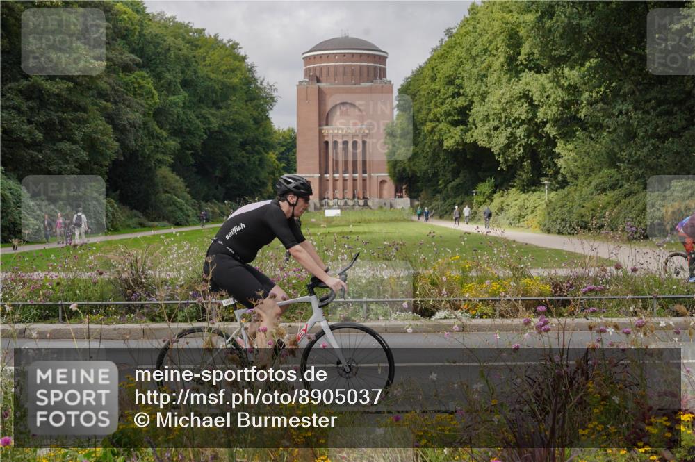 14.09.2025 - Stadtparktriathlon Michael Burmester http://msf.ph/oto/8905037 14.09.2025 11:57:17 Radfahren 952, 1050, 1124, 1132, 1147, 1203, 1205, 1211, 1212 meine-sportfotos.de