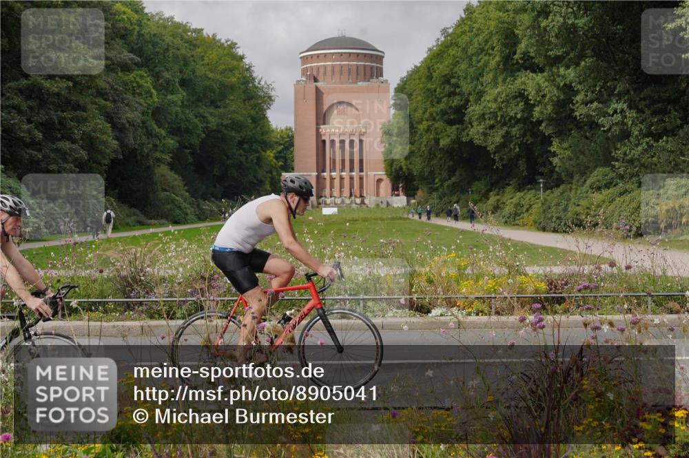 14.09.2025 - Stadtparktriathlon Michael Burmester http://msf.ph/oto/8905041 14.09.2025 11:57:24 Radfahren 1026, 1075, 1103, 1124, 1132, 1139, 1147, 1212 meine-sportfotos.de