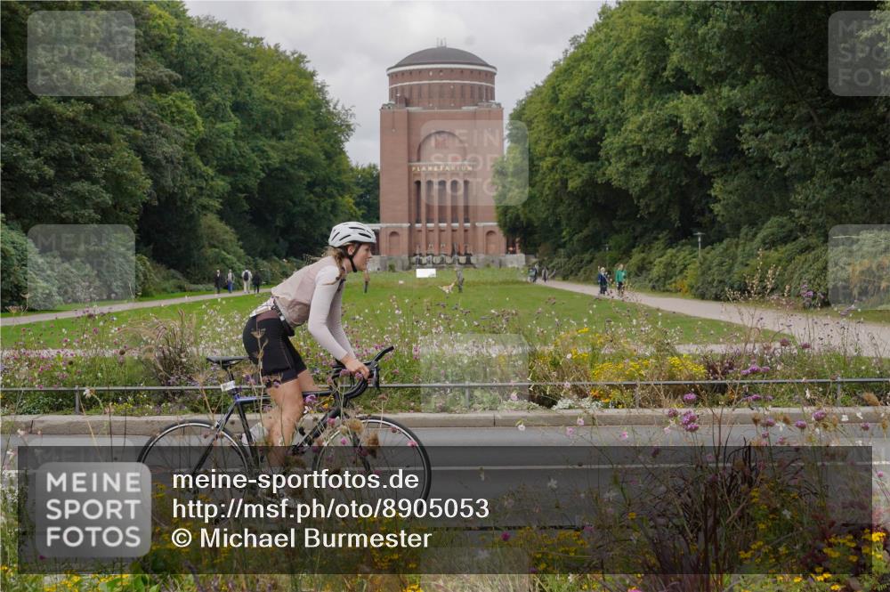 14.09.2025 - Stadtparktriathlon Michael Burmester http://msf.ph/oto/8905053 14.09.2025 11:58:12 Radfahren 1001, 1002, 1040, 1043, 1080, 1112, 1143, 1160 meine-sportfotos.de