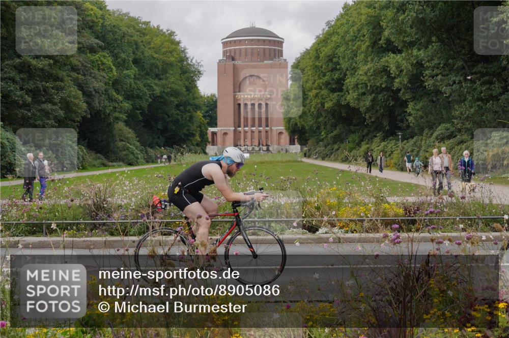 14.09.2025 - Stadtparktriathlon Michael Burmester http://msf.ph/oto/8905086 14.09.2025 11:59:48 Radfahren 936, 980, 1054, 1057, 1107, 1115, 1178, 1202 meine-sportfotos.de
