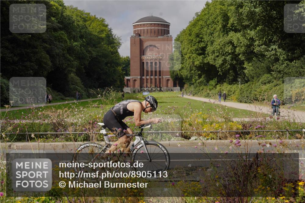 14.09.2025 - Stadtparktriathlon Michael Burmester http://msf.ph/oto/8905113 14.09.2025 12:01:13 Radfahren 1005, 1041, 1058, 1060, 1086, 1099, 1176, 1209 meine-sportfotos.de