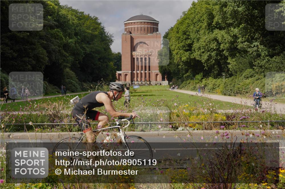 14.09.2025 - Stadtparktriathlon Michael Burmester http://msf.ph/oto/8905119 14.09.2025 12:01:25 Radfahren 948, 1005, 1046, 1058, 1086, 1126, 1185 meine-sportfotos.de