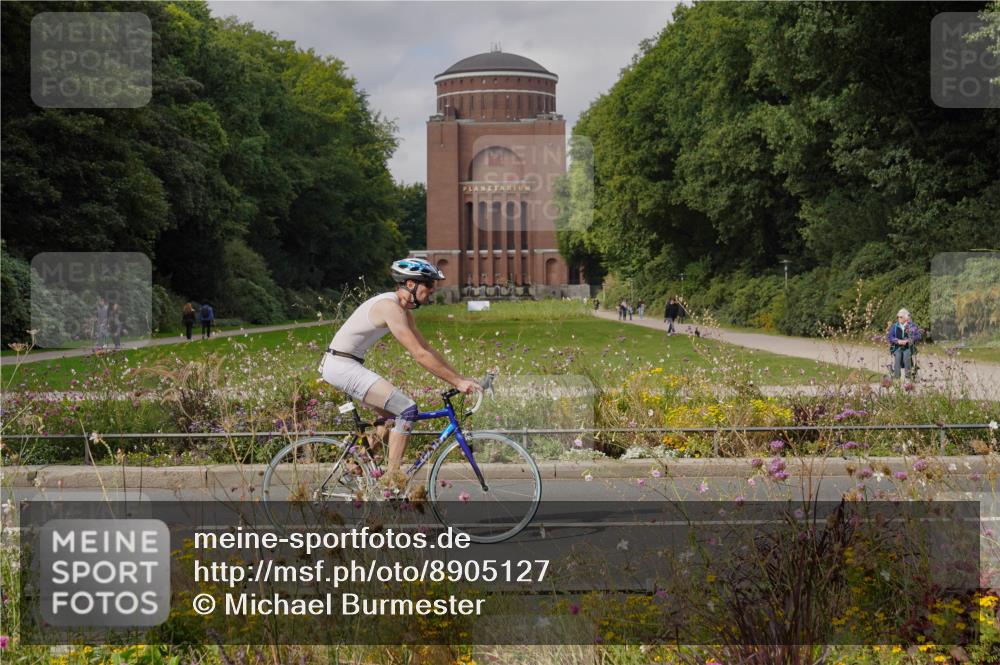 14.09.2025 - Stadtparktriathlon Michael Burmester http://msf.ph/oto/8905127 14.09.2025 12:01:44 Radfahren 1035, 1079, 1085, 1087, 1117, 1157, 1158, 1167 meine-sportfotos.de