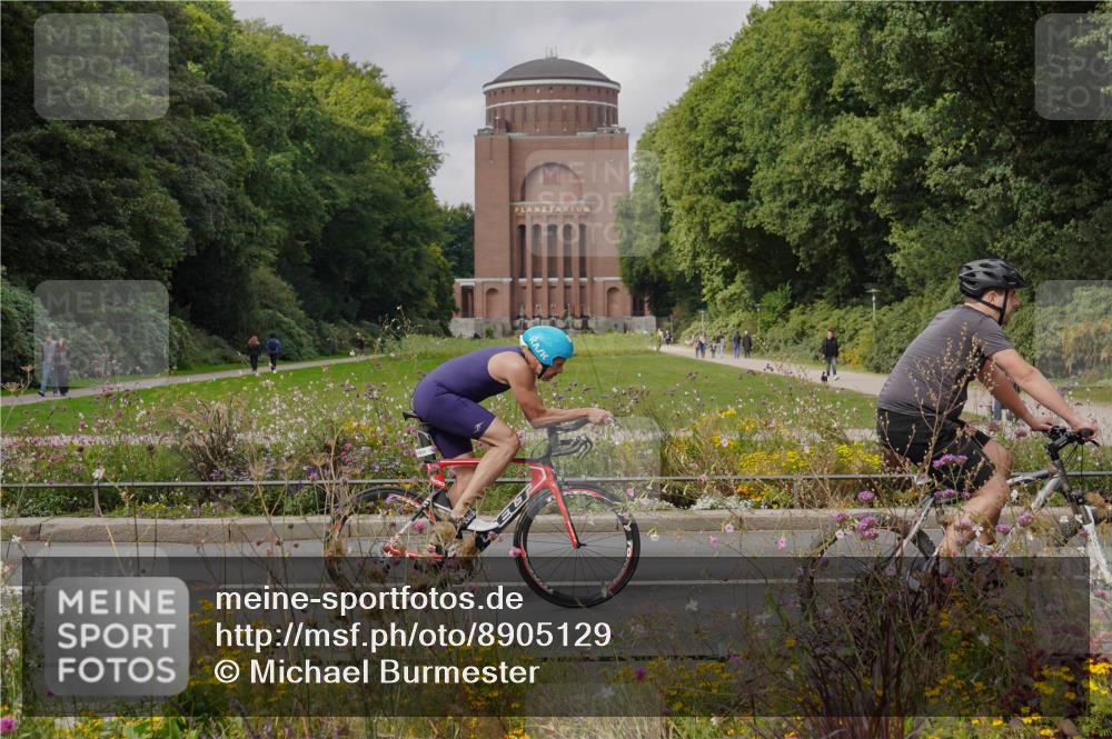 14.09.2025 - Stadtparktriathlon Michael Burmester http://msf.ph/oto/8905129 14.09.2025 12:01:52 Radfahren 1035, 1079, 1092, 1149, 1162, 1167, 1168 meine-sportfotos.de