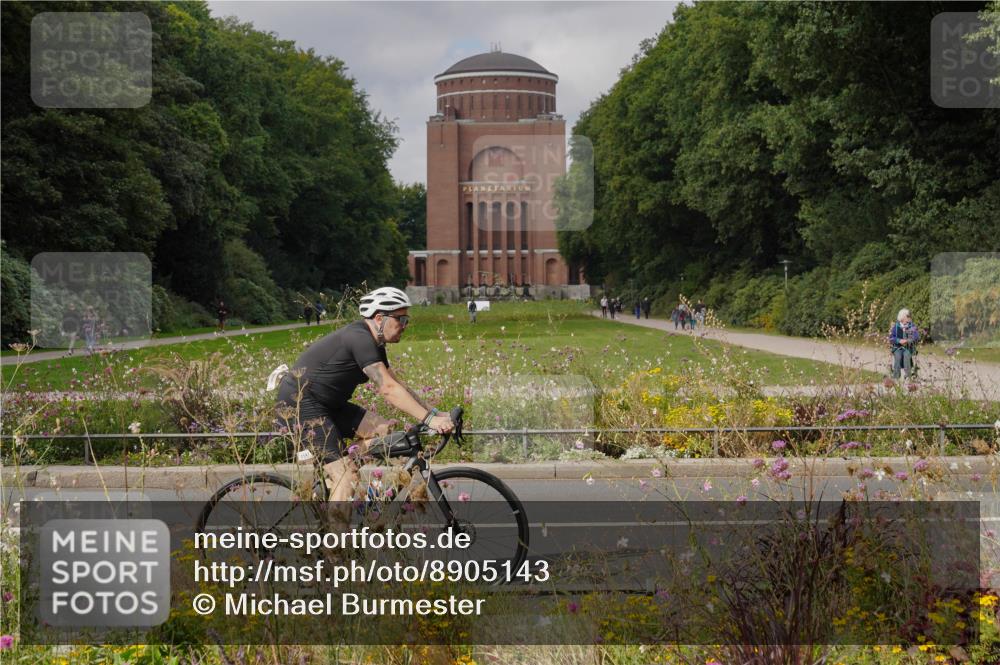 14.09.2025 - Stadtparktriathlon Michael Burmester http://msf.ph/oto/8905143 14.09.2025 12:02:16 Radfahren 1008, 1094, 1141, 1164, 1174, 1186, 1194 meine-sportfotos.de