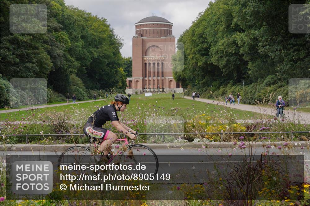 14.09.2025 - Stadtparktriathlon Michael Burmester http://msf.ph/oto/8905149 14.09.2025 12:02:38 Radfahren 931, 1065, 1073, 1076, 1095, 1110, 1113, 1116 meine-sportfotos.de