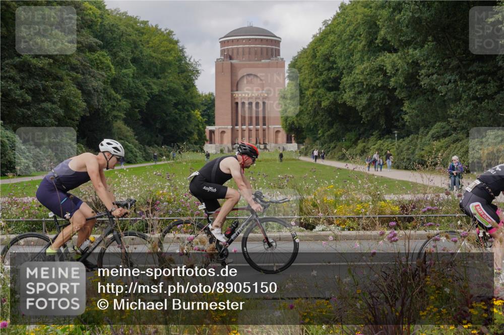 14.09.2025 - Stadtparktriathlon Michael Burmester http://msf.ph/oto/8905150 14.09.2025 12:02:39 Radfahren 931, 1065, 1073, 1076, 1095, 1110, 1113, 1116, 1163 meine-sportfotos.de