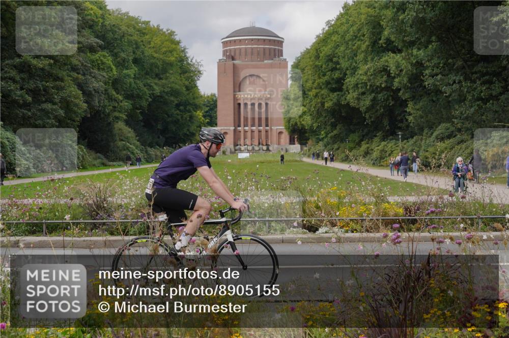 14.09.2025 - Stadtparktriathlon Michael Burmester http://msf.ph/oto/8905155 14.09.2025 12:02:48 Radfahren 1055, 1076, 1082, 1113, 1163 meine-sportfotos.de
