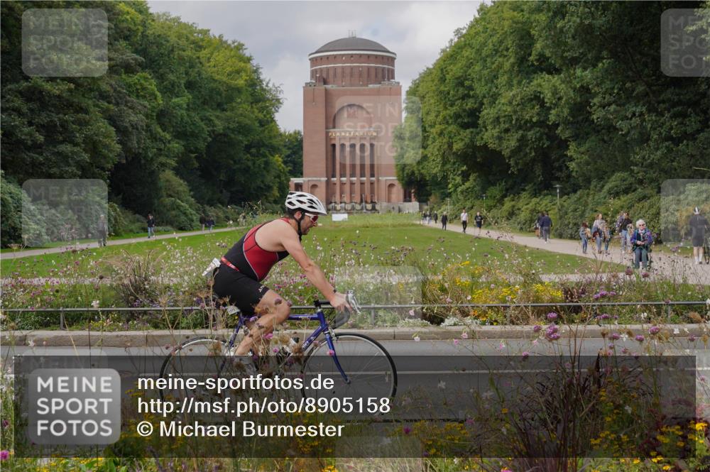 14.09.2025 - Stadtparktriathlon Michael Burmester http://msf.ph/oto/8905158 14.09.2025 12:02:58 Radfahren 1049, 1082, 1173 meine-sportfotos.de