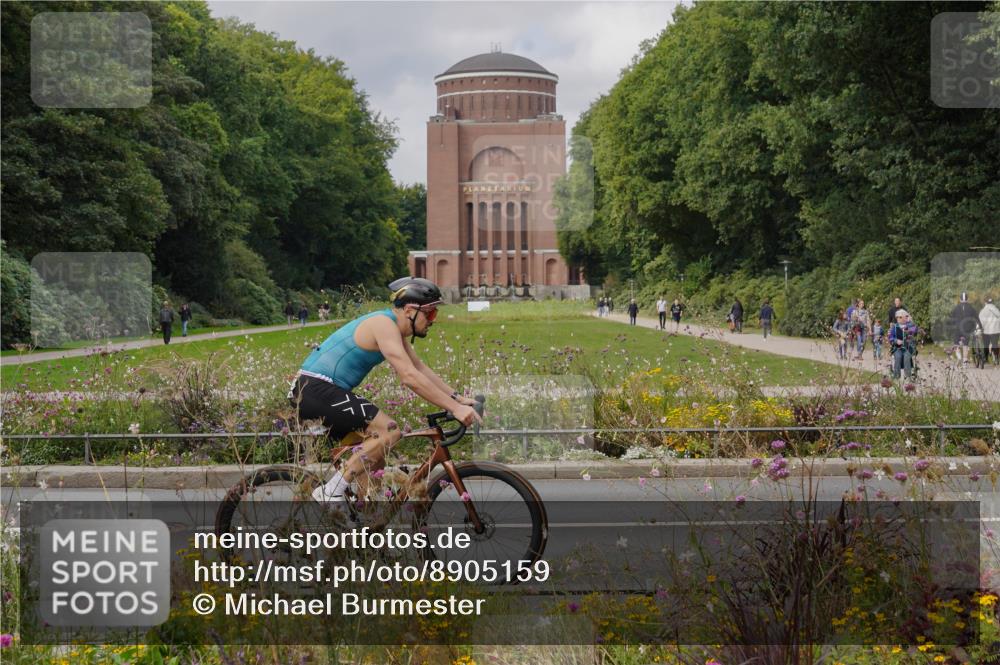 14.09.2025 - Stadtparktriathlon Michael Burmester http://msf.ph/oto/8905159 14.09.2025 12:03:01 Radfahren 1049, 1082, 1119, 1173 meine-sportfotos.de