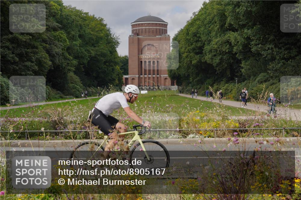 14.09.2025 - Stadtparktriathlon Michael Burmester http://msf.ph/oto/8905167 14.09.2025 12:03:38 Radfahren 1017, 1022, 1023, 1091, 1129, 1133, 1142, 1170, 1204 meine-sportfotos.de