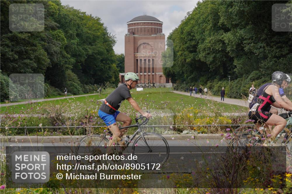 14.09.2025 - Stadtparktriathlon Michael Burmester http://msf.ph/oto/8905172 14.09.2025 12:03:45 Radfahren 1017, 1022, 1129, 1133, 1142, 1170, 1203, 1204, 1211 meine-sportfotos.de
