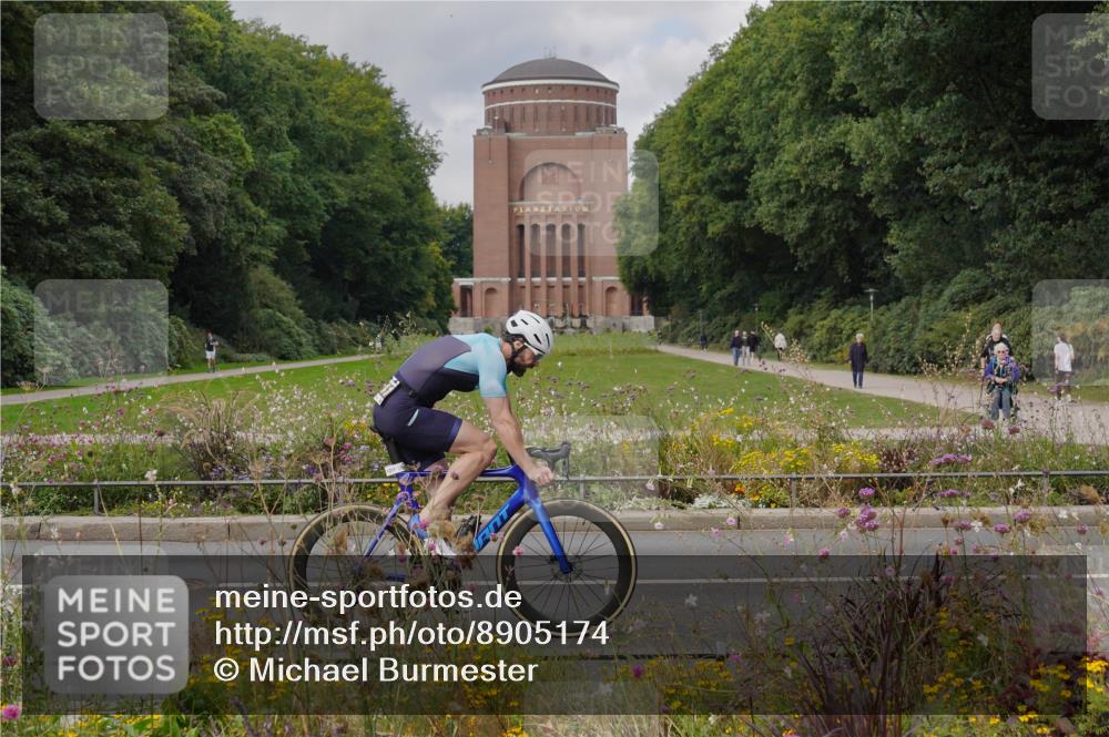 14.09.2025 - Stadtparktriathlon Michael Burmester http://msf.ph/oto/8905174 14.09.2025 12:03:48 Radfahren 1017, 1129, 1142, 1144, 1170, 1203, 1204, 1205, 1211 meine-sportfotos.de