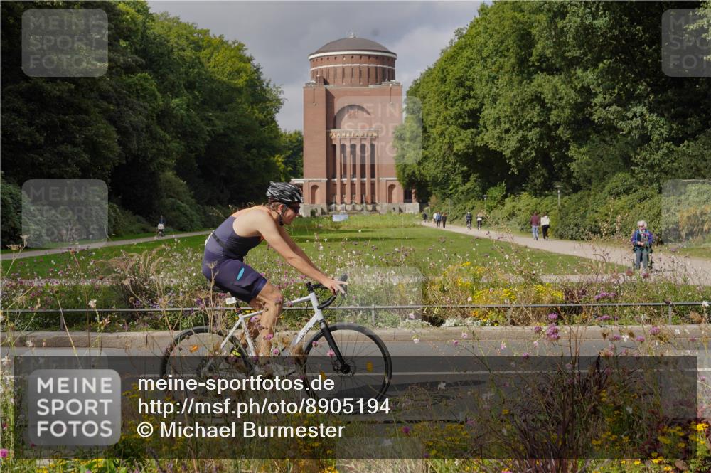 14.09.2025 - Stadtparktriathlon Michael Burmester http://msf.ph/oto/8905194 14.09.2025 12:04:51 Radfahren 1043, 1075, 1080, 1103, 1109, 1147 meine-sportfotos.de