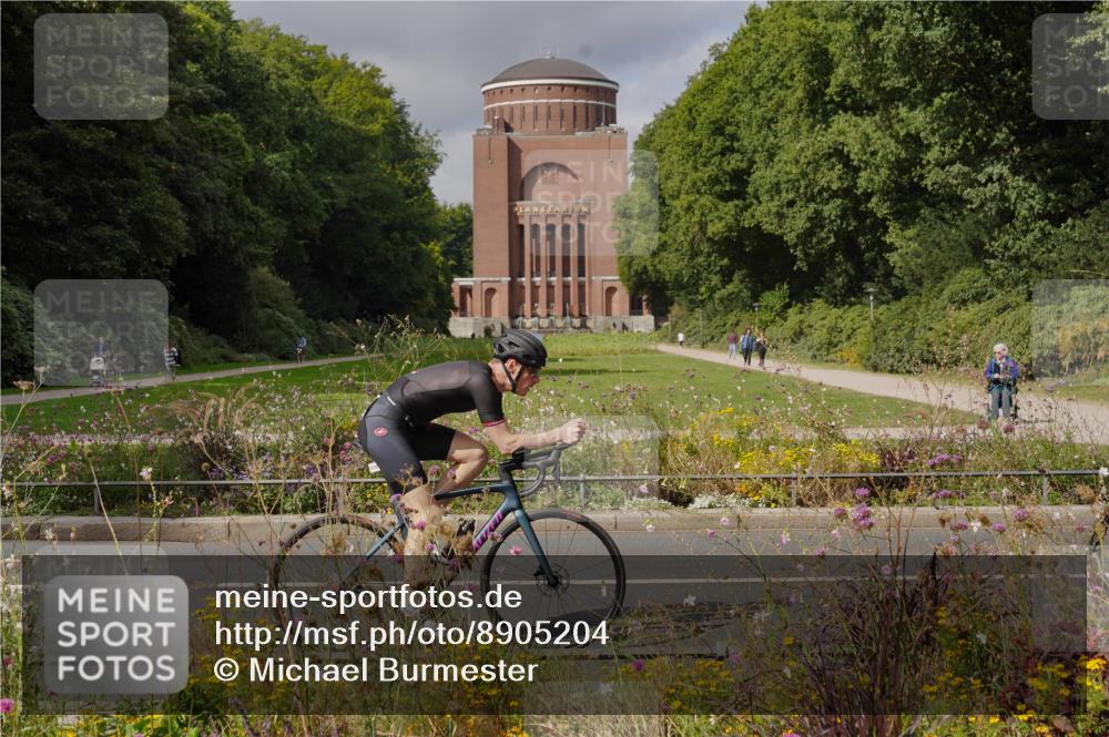 14.09.2025 - Stadtparktriathlon Michael Burmester http://msf.ph/oto/8905204 14.09.2025 12:05:19 Radfahren 1040, 1083, 1143, 1155, 1159, 1160 meine-sportfotos.de