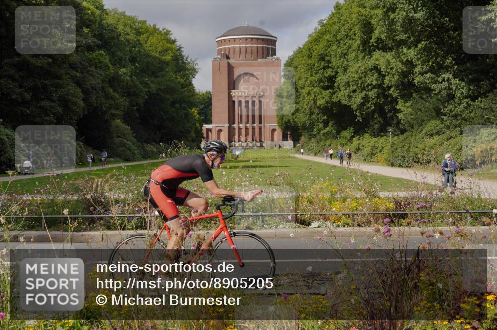 14.09.2025 - Stadtparktriathlon Michael Burmester http://msf.ph/oto/8905205 14.09.2025 12:05:23 Radfahren 1061, 1083, 1112, 1143, 1155, 1160 meine-sportfotos.de