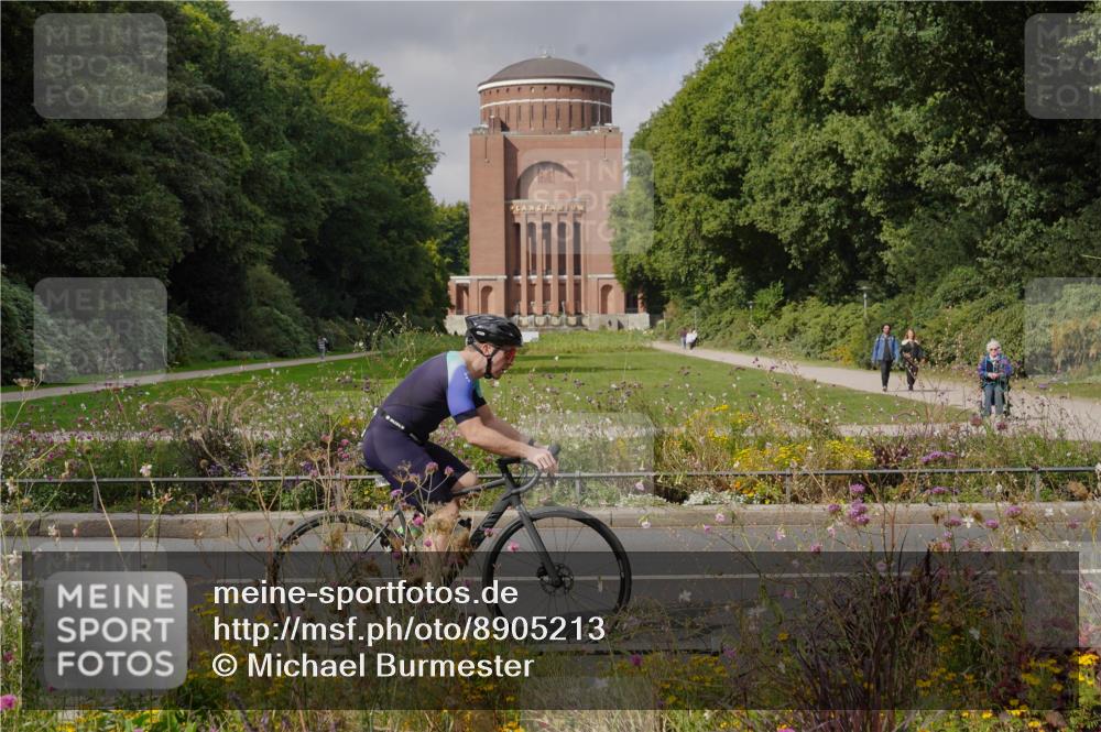 14.09.2025 - Stadtparktriathlon Michael Burmester http://msf.ph/oto/8905213 14.09.2025 12:05:47 Radfahren 1084, 1097, 1124, 1125, 1128, 1151, 1171, 1178 meine-sportfotos.de
