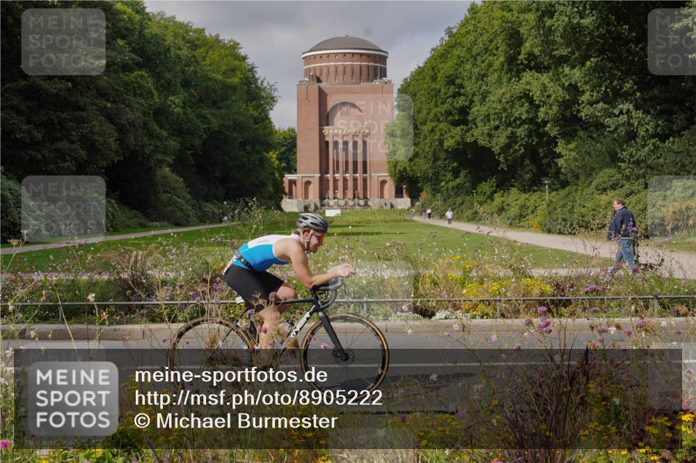 14.09.2025 - Stadtparktriathlon Michael Burmester http://msf.ph/oto/8905222 14.09.2025 12:06:01 Radfahren 1078, 1171, 1199, 1213 meine-sportfotos.de