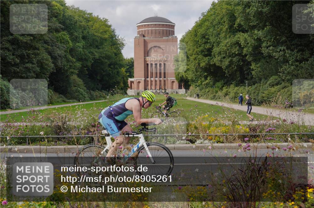 14.09.2025 - Stadtparktriathlon Michael Burmester http://msf.ph/oto/8905261 14.09.2025 12:08:37 Radfahren 1019, 1039, 1058, 1060, 1064, 1086, 1162, 1174, 1185, 1186 meine-sportfotos.de
