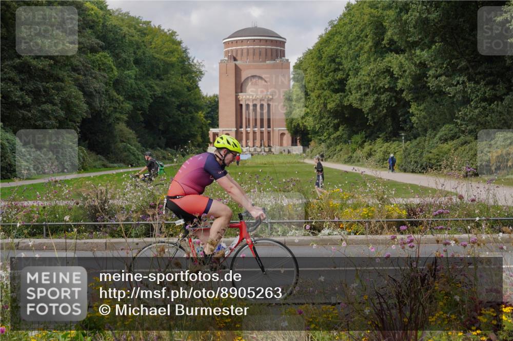 14.09.2025 - Stadtparktriathlon Michael Burmester http://msf.ph/oto/8905263 14.09.2025 12:08:39 Radfahren 1019, 1039, 1058, 1060, 1086, 1162, 1174, 1185, 1186 meine-sportfotos.de