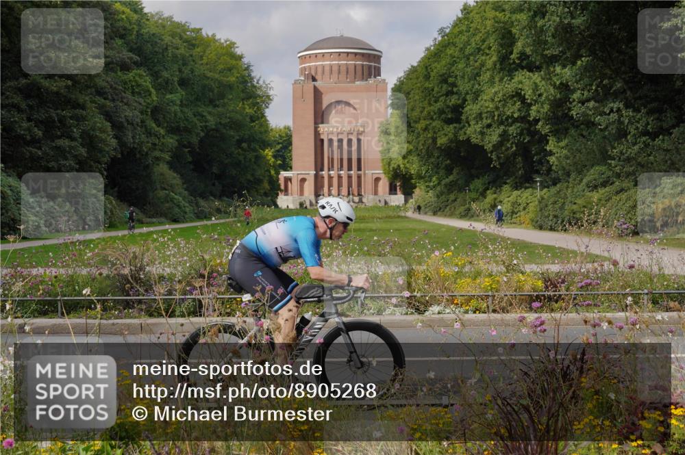 14.09.2025 - Stadtparktriathlon Michael Burmester http://msf.ph/oto/8905268 14.09.2025 12:08:53 Radfahren 1087, 1152, 1164, 1210 meine-sportfotos.de