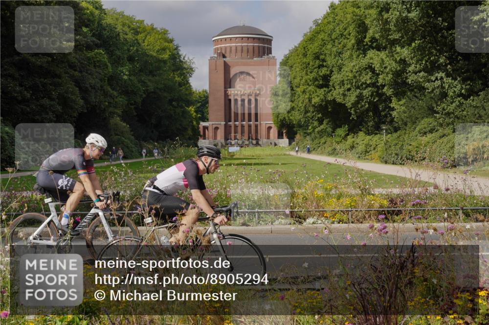 14.09.2025 - Stadtparktriathlon Michael Burmester http://msf.ph/oto/8905294 14.09.2025 12:10:23 Radfahren 1065, 1085, 1110, 1129, 1203, 1211, 1218 meine-sportfotos.de