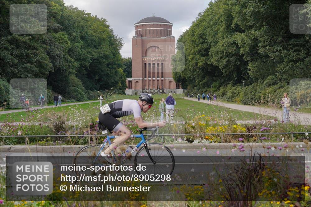14.09.2025 - Stadtparktriathlon Michael Burmester http://msf.ph/oto/8905298 14.09.2025 12:12:06 Radfahren 1125, 1142, 1146, 1178 meine-sportfotos.de
